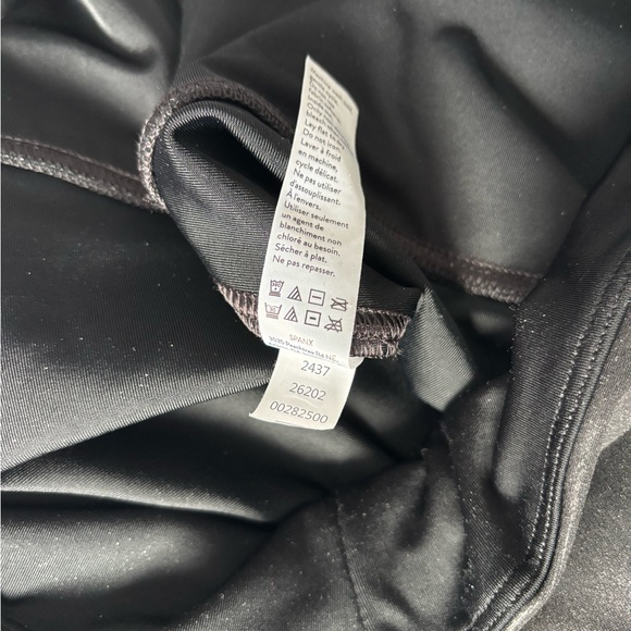 Spanx Faux Leather Women's Leggings - Picture 4 of 6